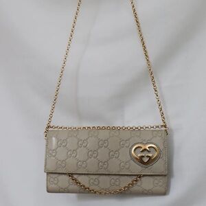 Gucci GG lovely heart continental wallet
